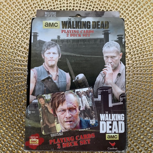 Walking Dead X2 Playing Cards set New Sealed AMC 2013 Cardinal - Picture 1 of 4
